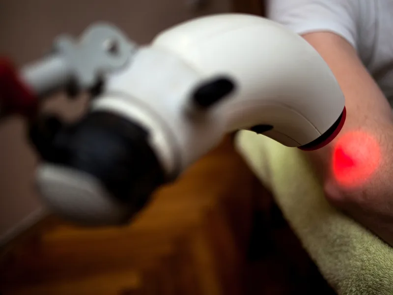 How Light Therapy works at HealthSource of Harvest