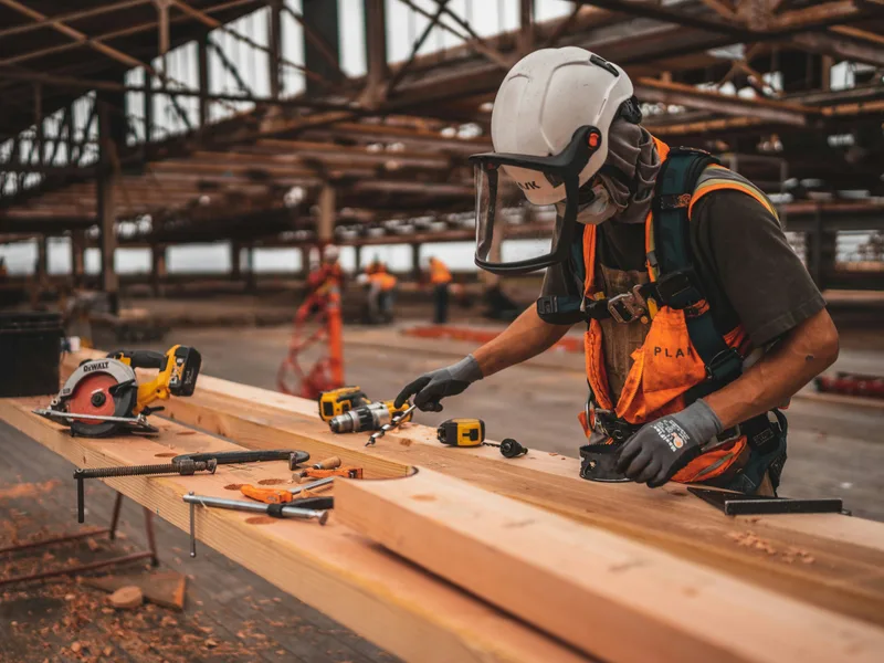 HealthSource of Harvest treating work injury in HARVEST